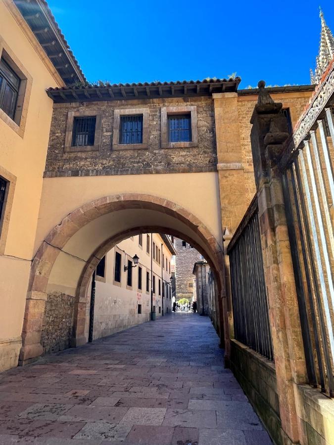 Apartamento Wamba - La Catedral Oviedo Kültér fotó